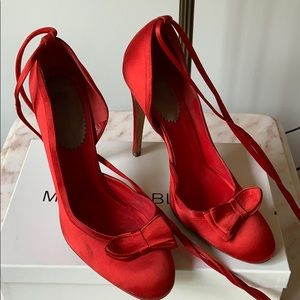 Authentic Manolo Blahnik Satin Lace Up Pumps Sz.39